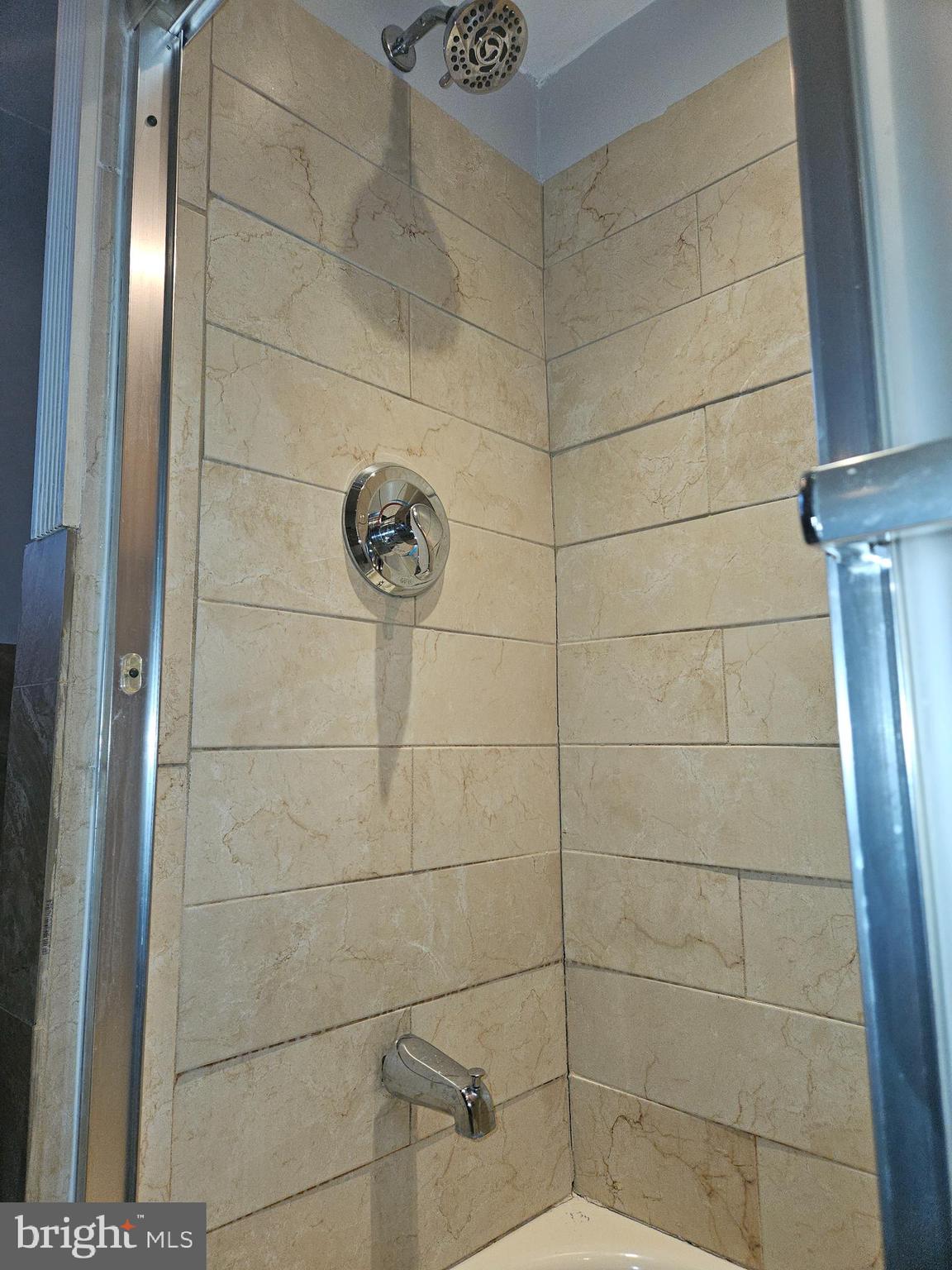 KENSINGTON - Residential