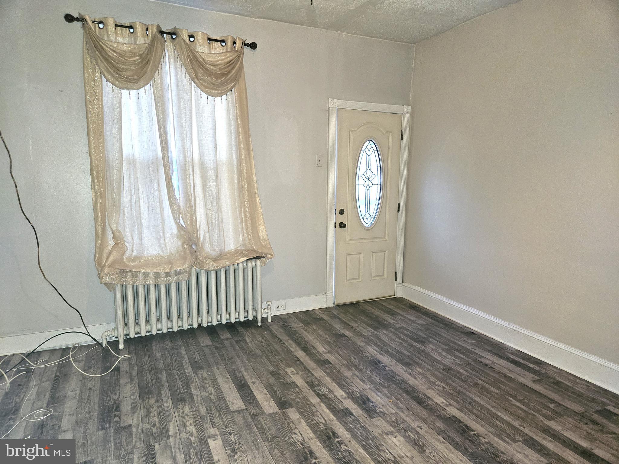 KENSINGTON - Residential