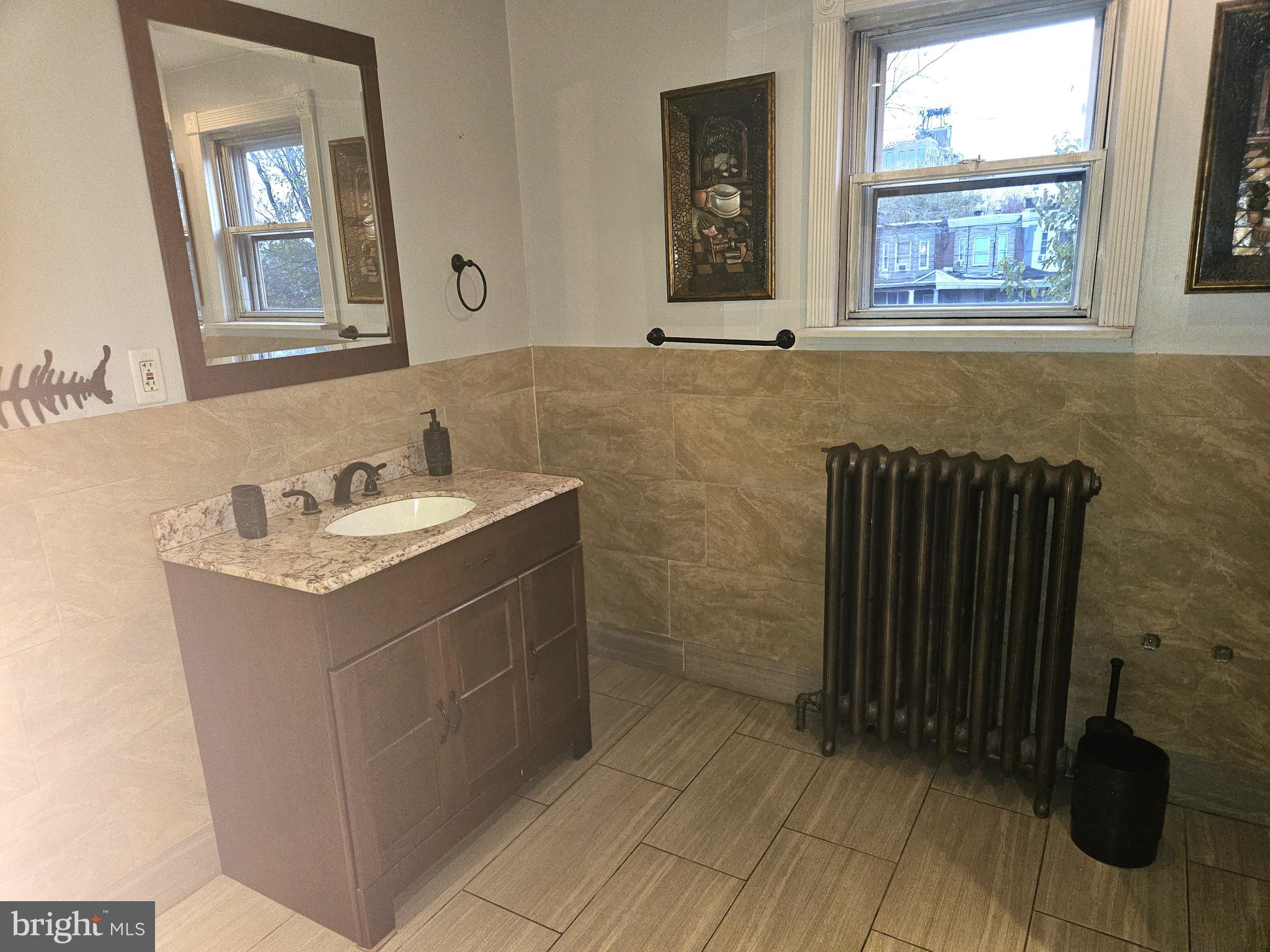 KENSINGTON - Residential