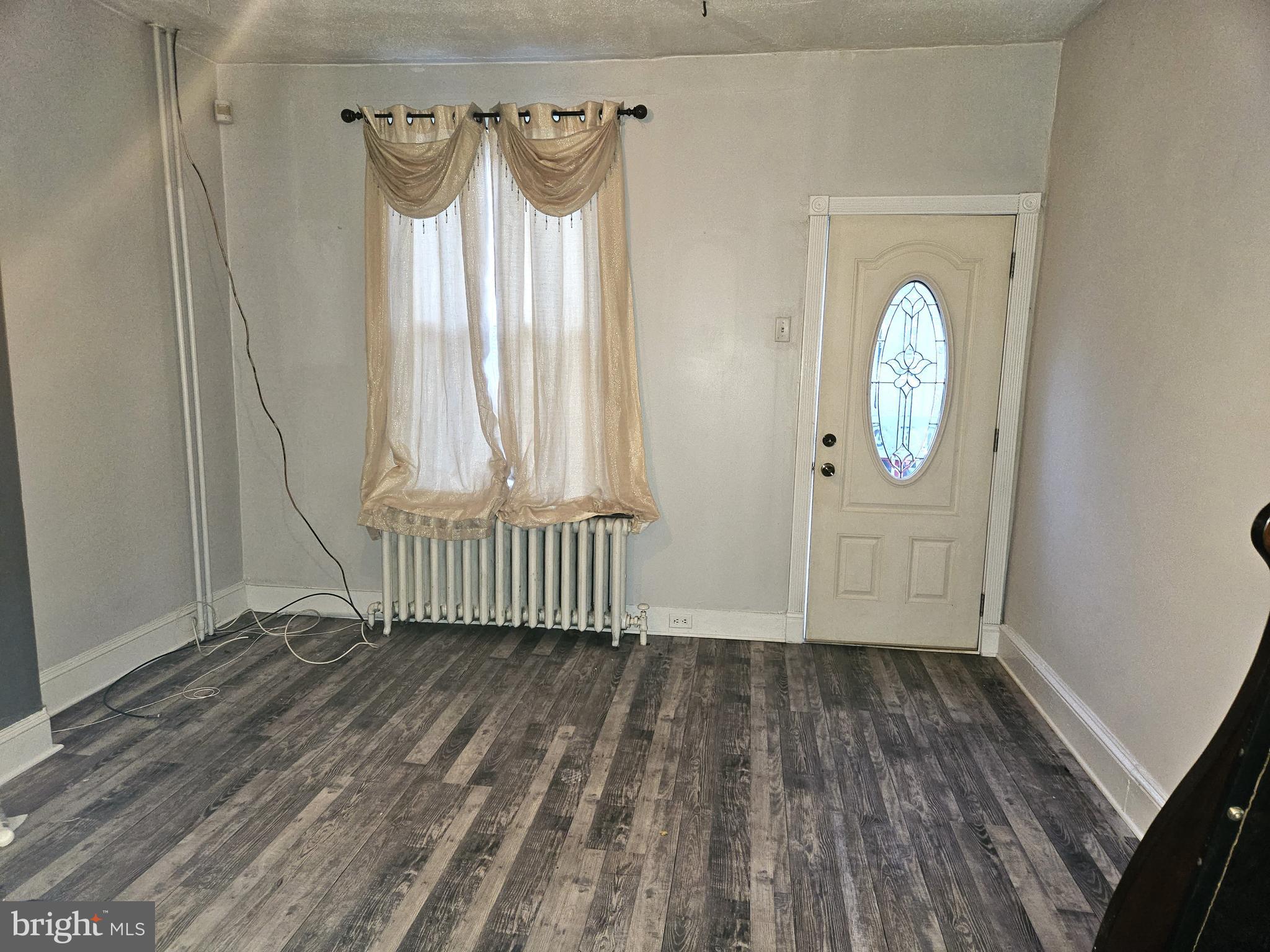 KENSINGTON - Residential