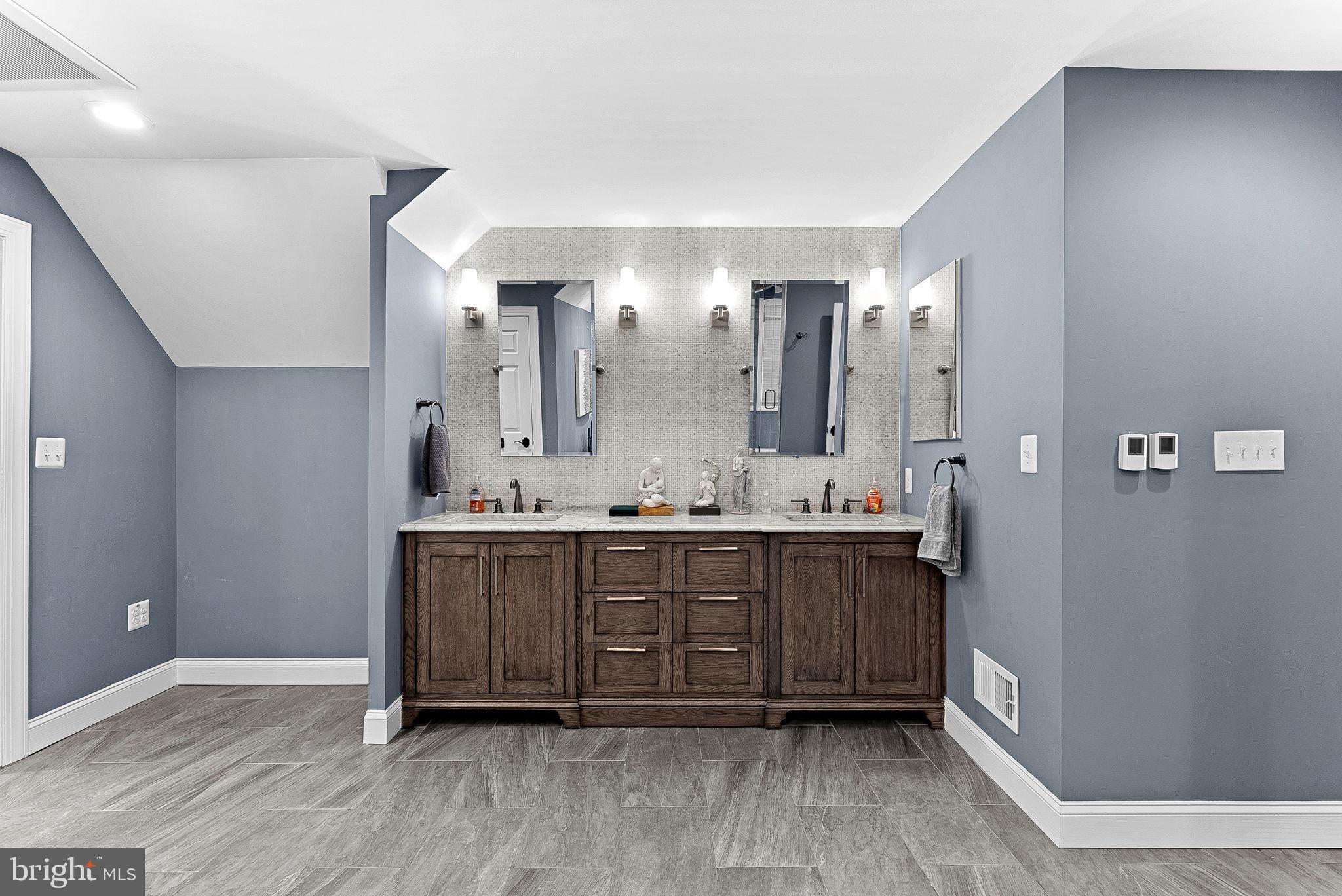 RONDELAY - Residential Lease