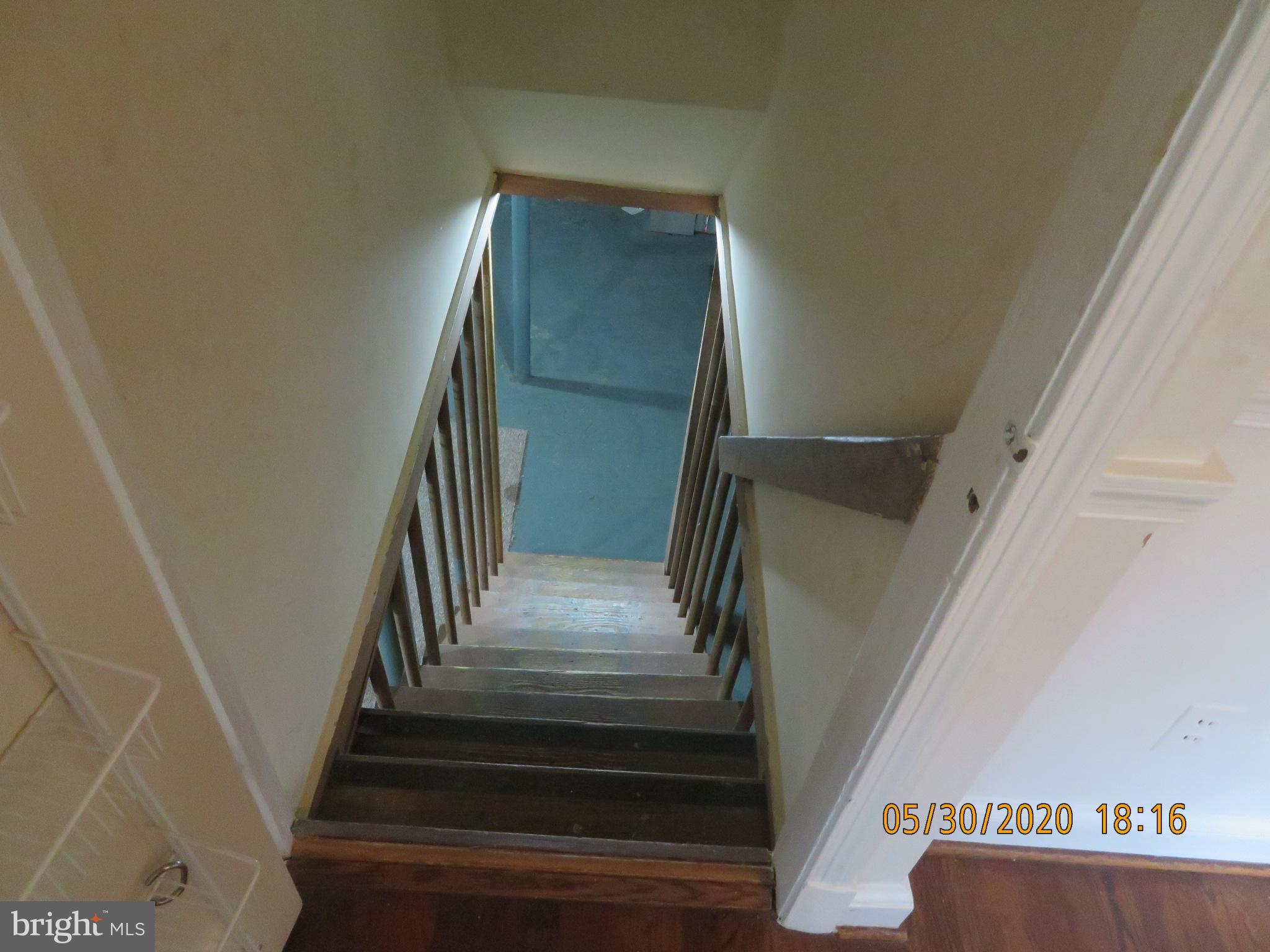 KENSINGTON ESTATES - Residential Lease