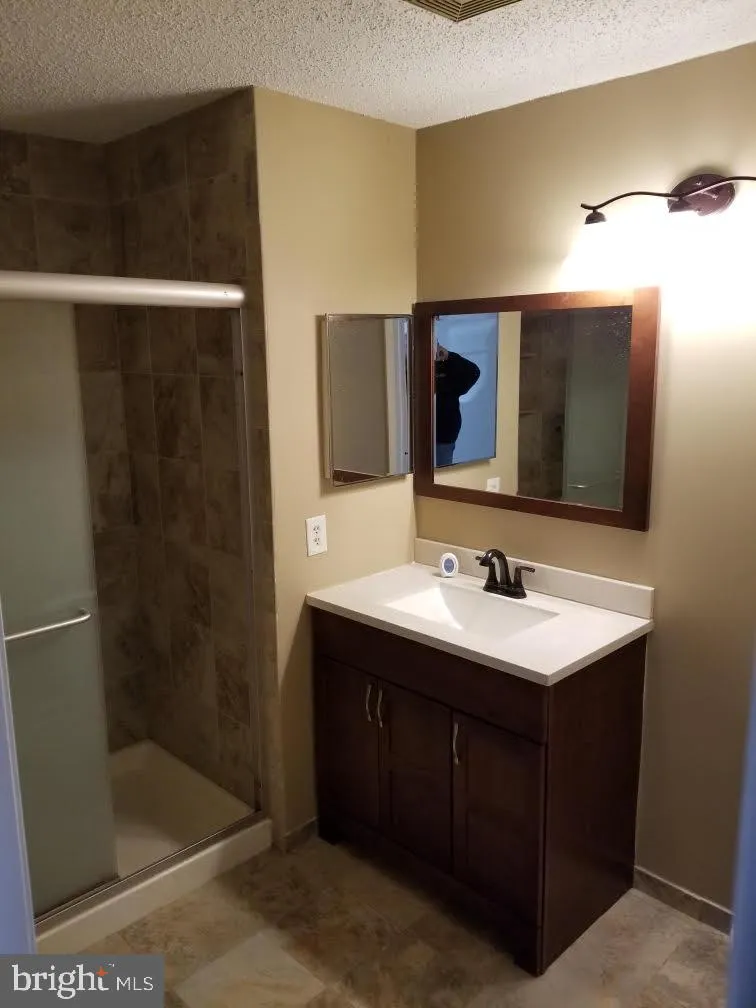 Hamilton, New Jersey 08619, United States, 2 Bedrooms Bedrooms, ,2 BathroomsBathrooms,Residential,Active,10131