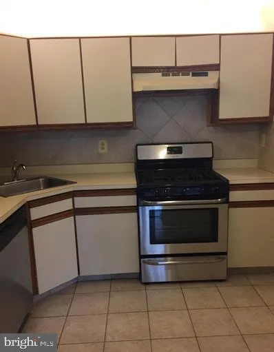 Hamilton, New Jersey 08619, United States, 2 Bedrooms Bedrooms, ,2 BathroomsBathrooms,Residential,Active,10131