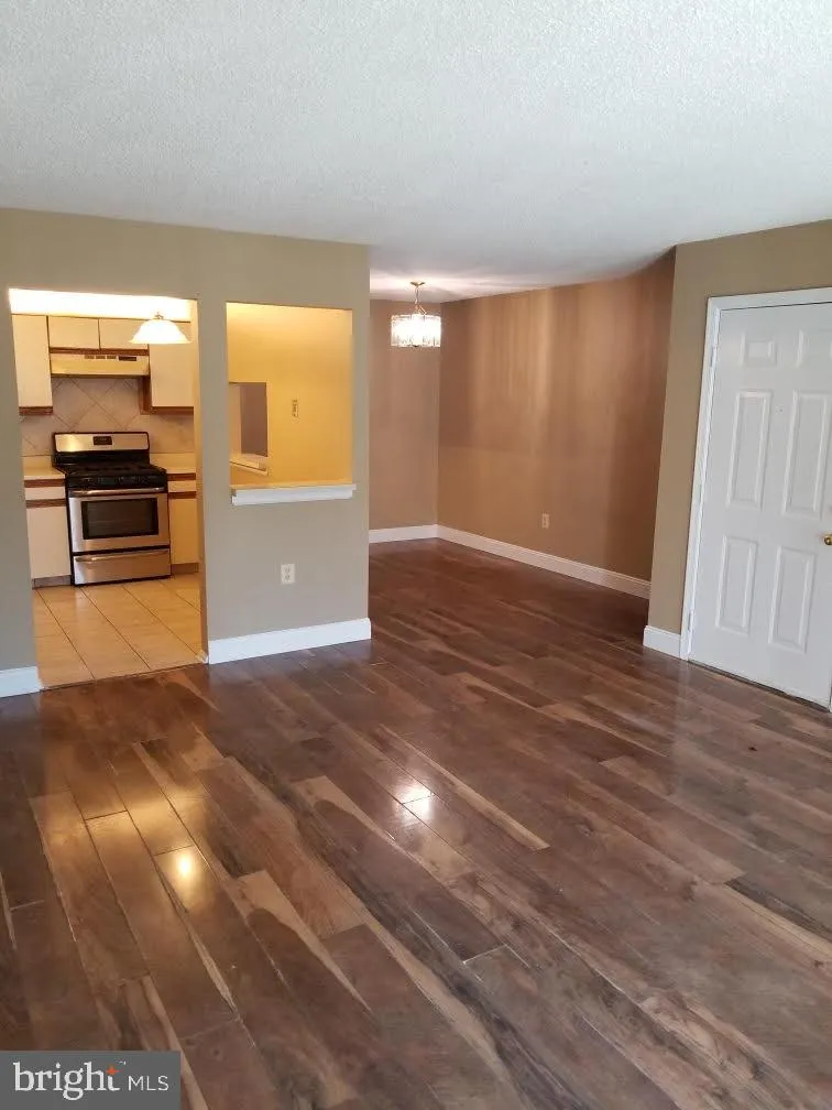 Hamilton, New Jersey 08619, United States, 2 Bedrooms Bedrooms, ,2 BathroomsBathrooms,Residential,Active,10131