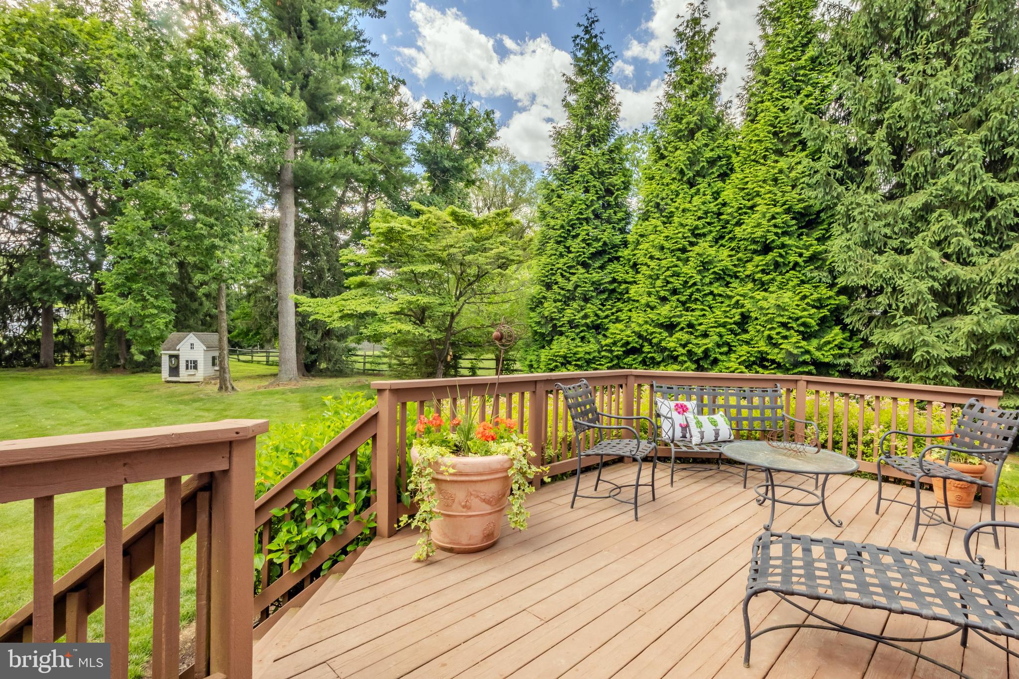 BUTTONWOOD FARMS - Residential