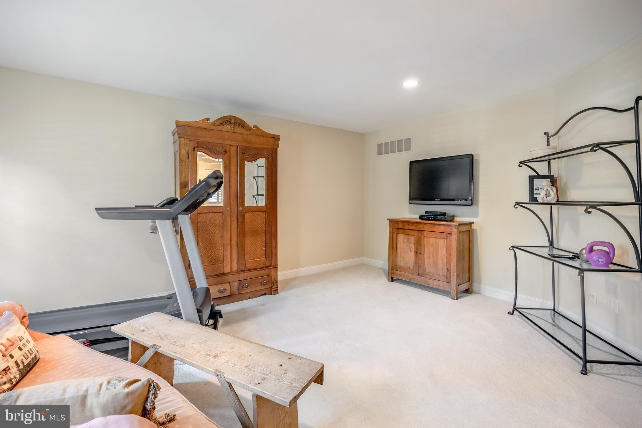 BUTTONWOOD FARMS - Residential