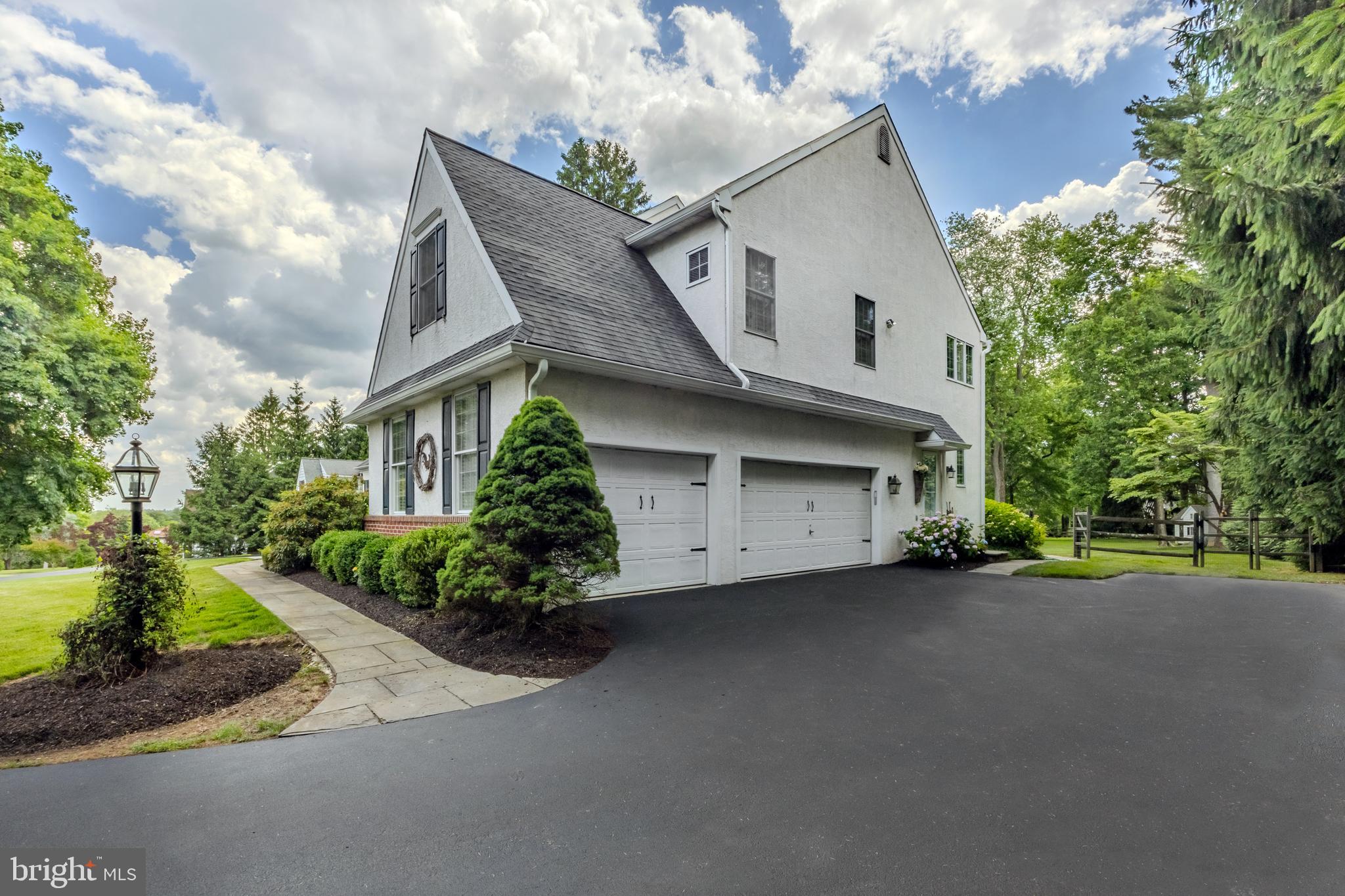 BUTTONWOOD FARMS - Residential