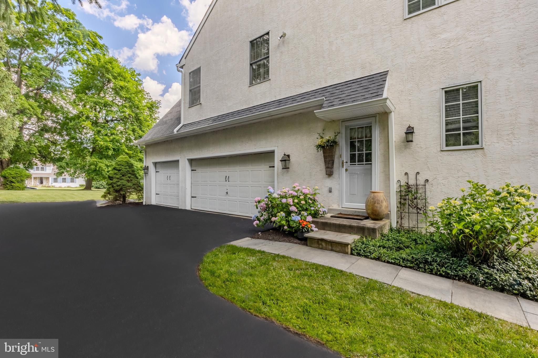 BUTTONWOOD FARMS - Residential