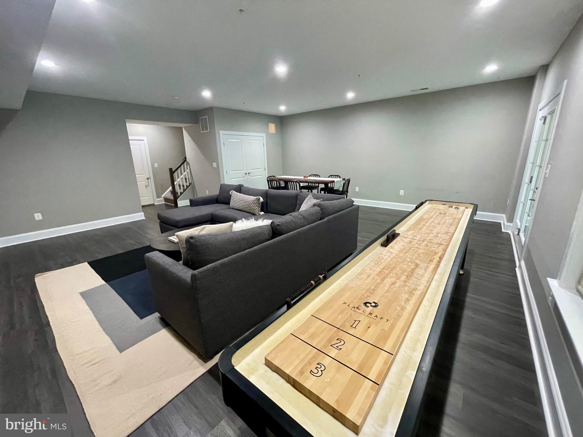 HAWTHORNES GRANT AT BRO - Residential Lease