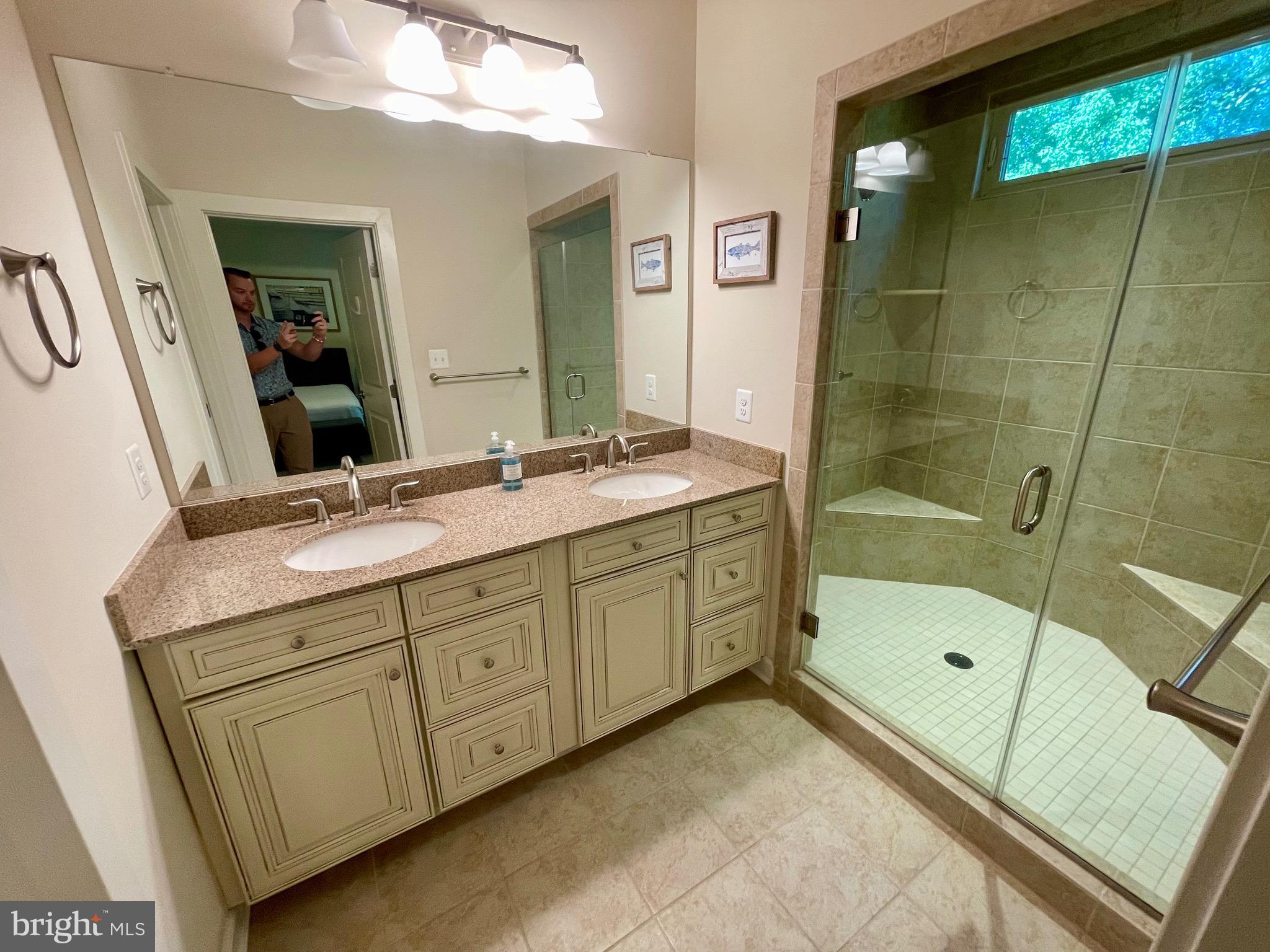 HAWTHORNES GRANT AT BRO - Residential Lease