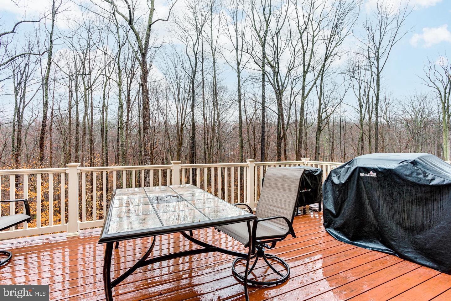 HAWTHORNES GRANT AT BRO - Residential Lease