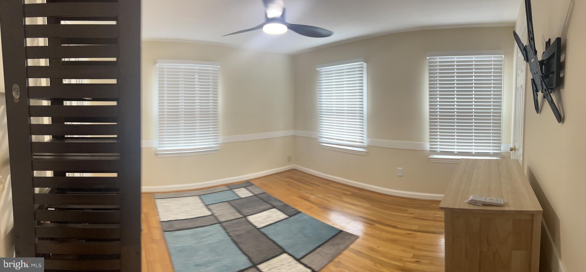 HUNTINGTON - Residential Lease