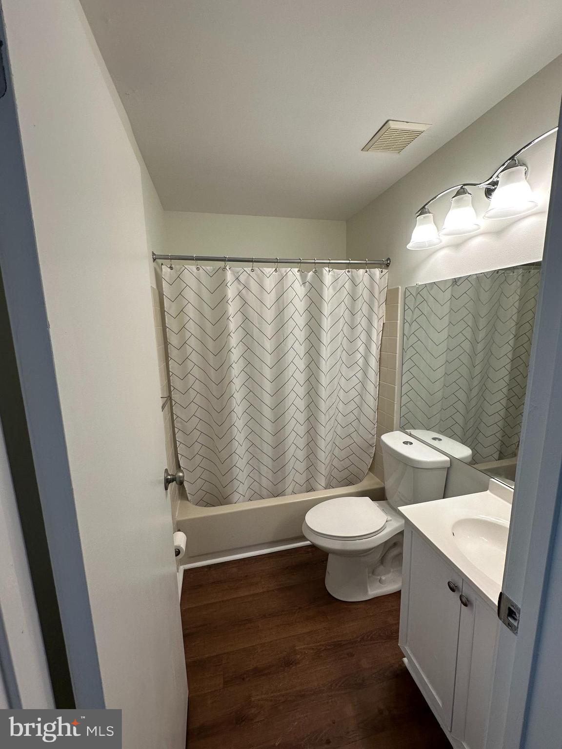 SOCIETY PL - Residential