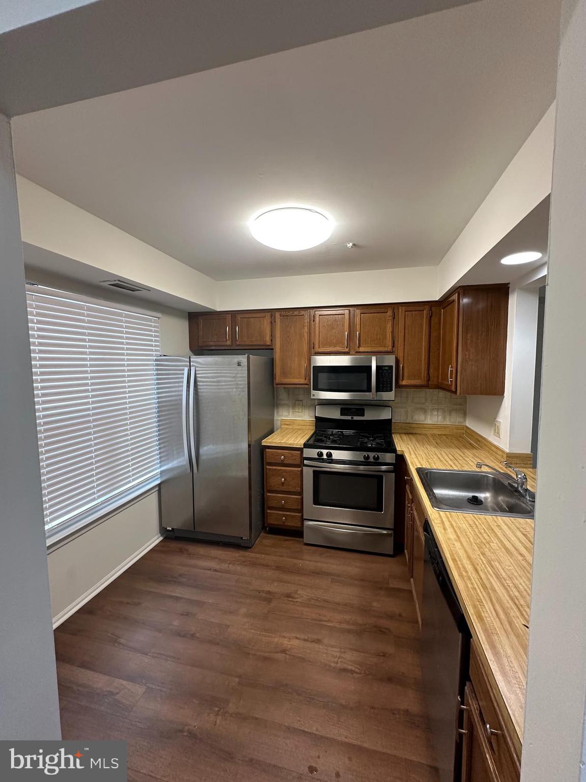 SOCIETY PL - Residential