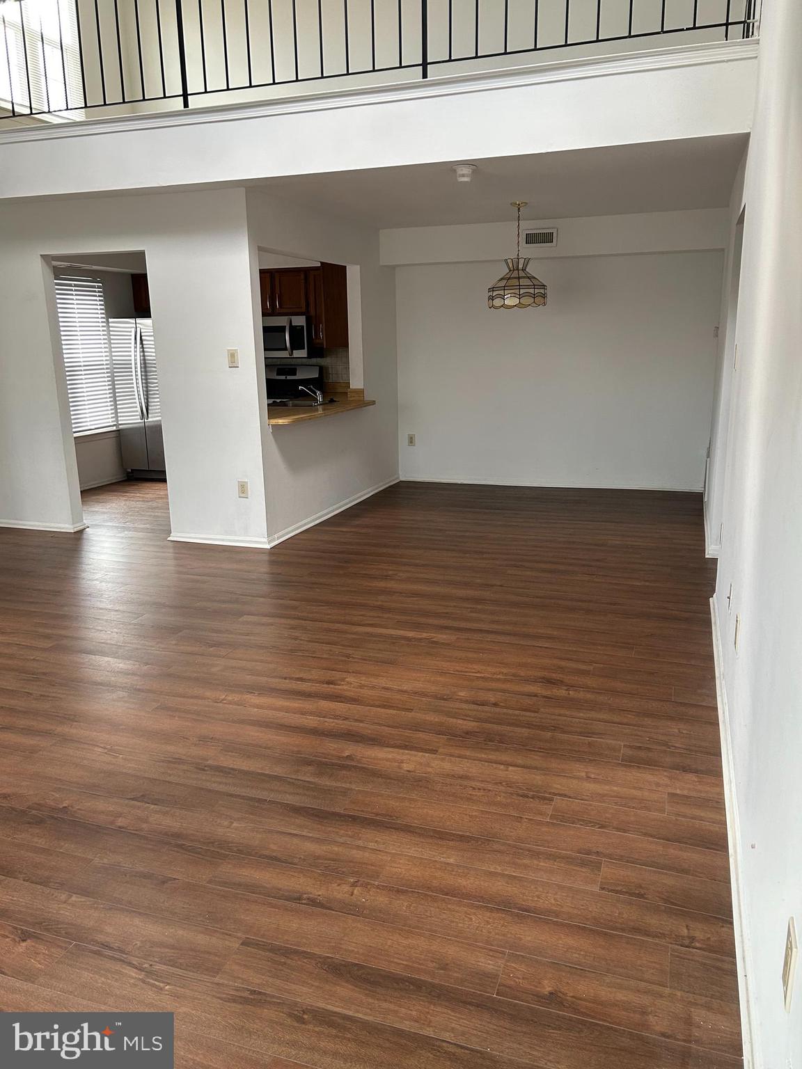 SOCIETY PL - Residential