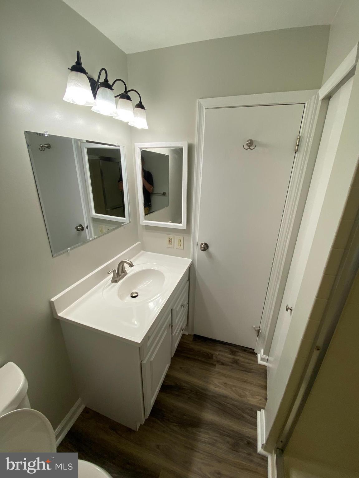 SOCIETY PL - Residential