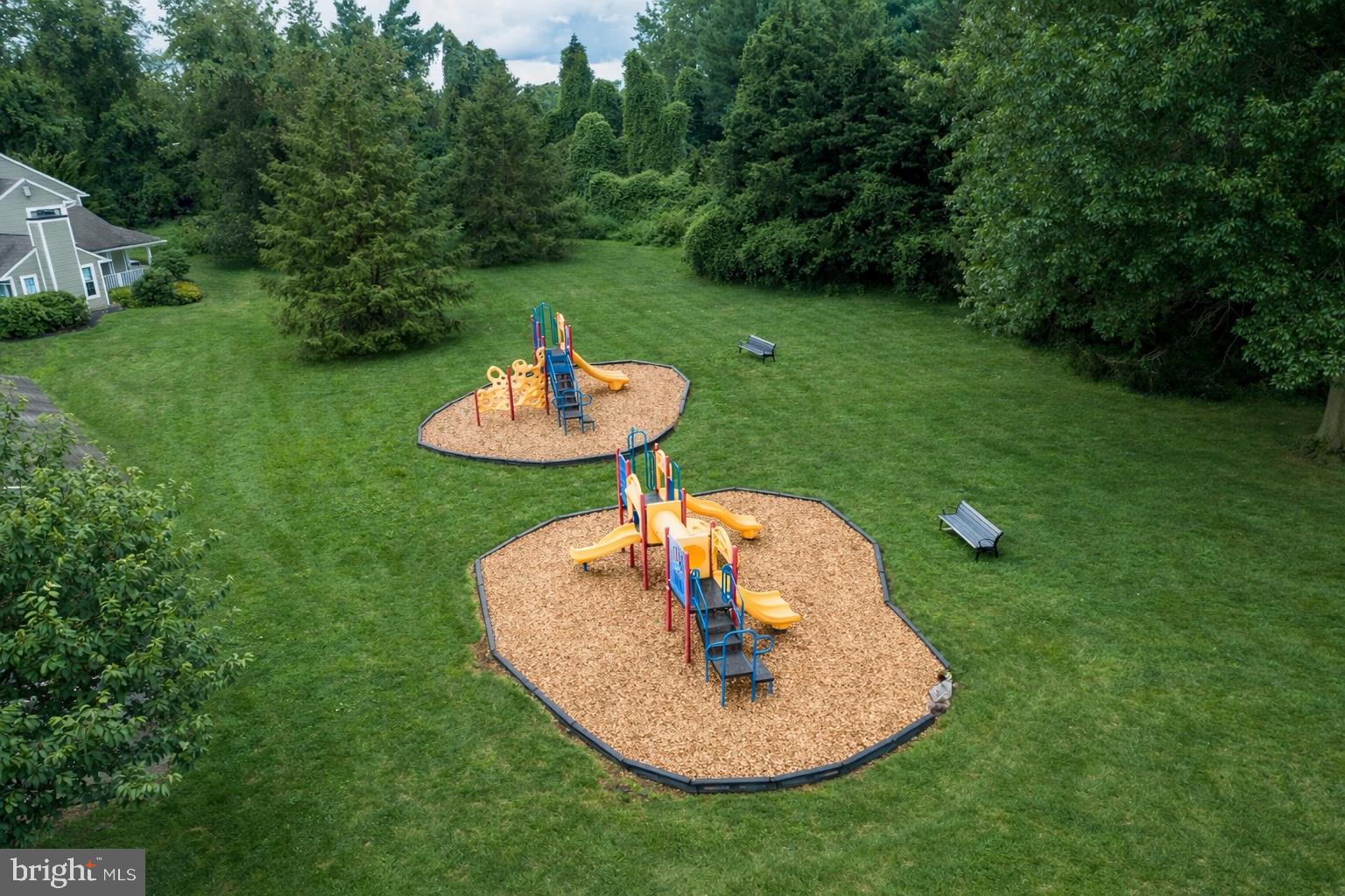 BRADFORD SQUARE - Residential