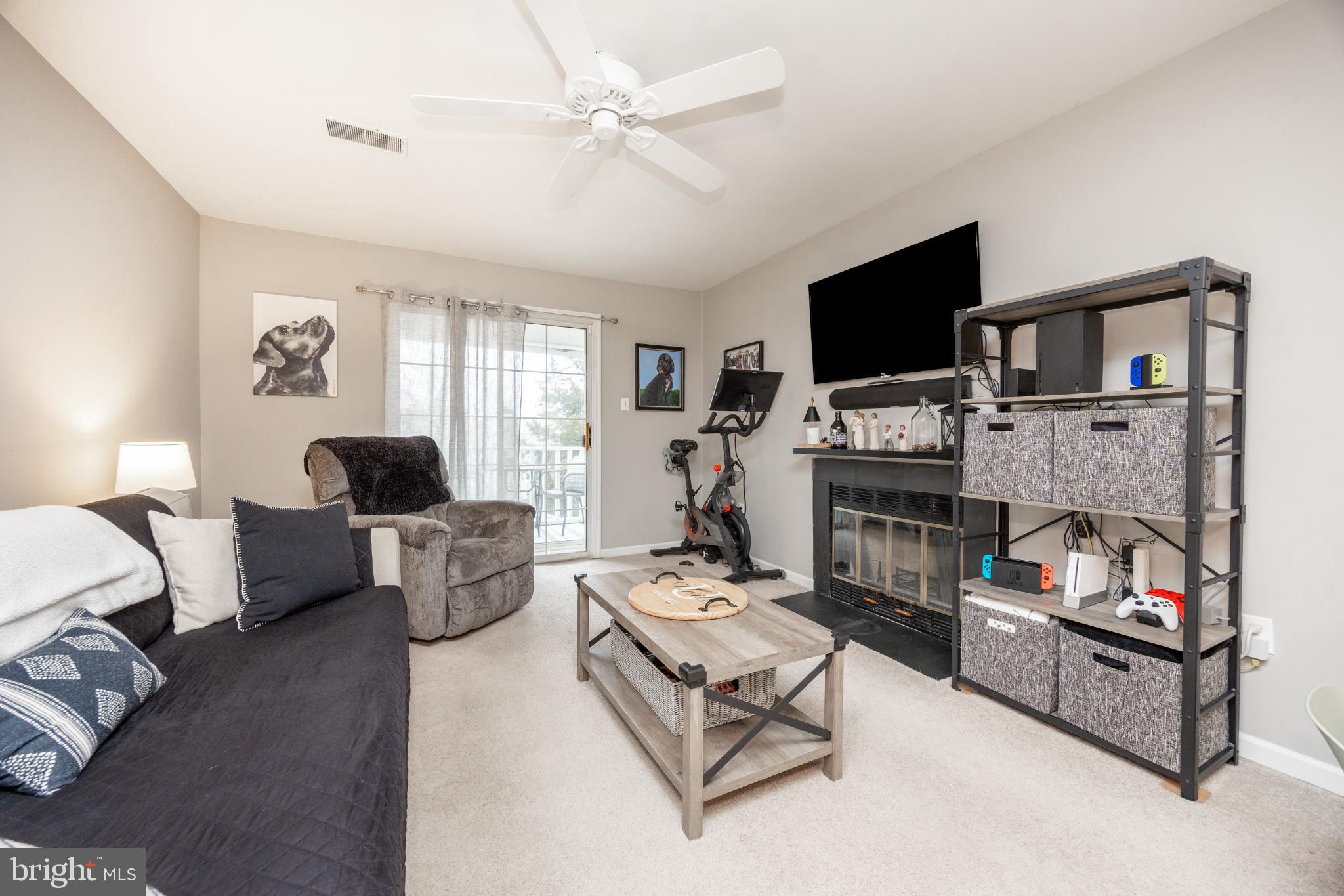 BRADFORD SQUARE - Residential