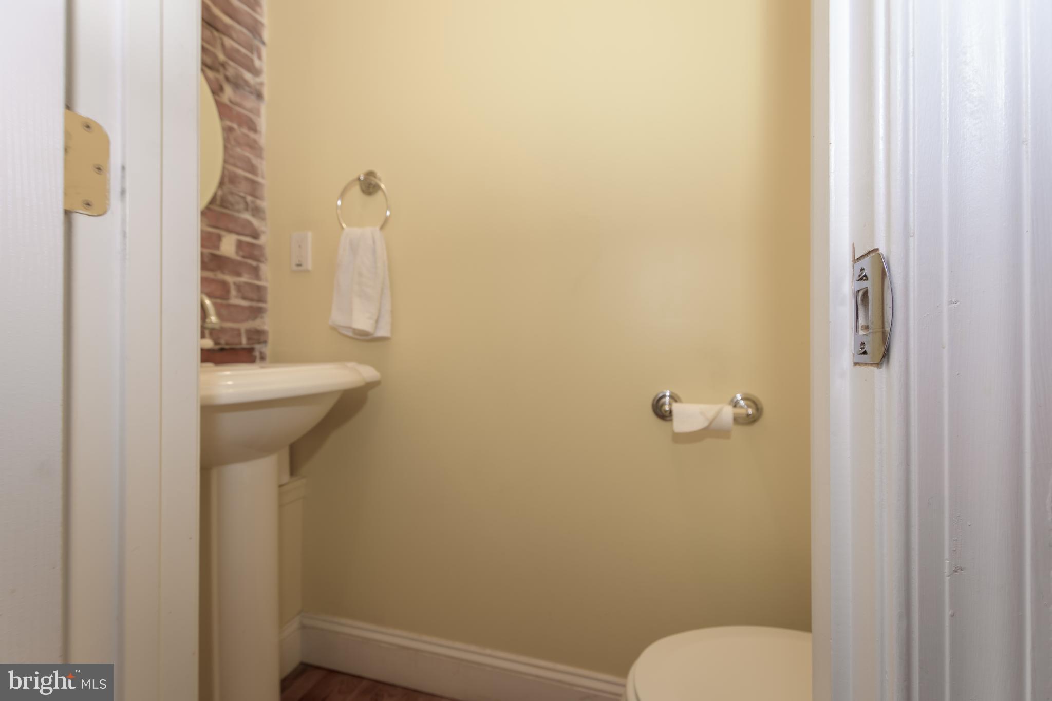 LOCUST POINT - Residential