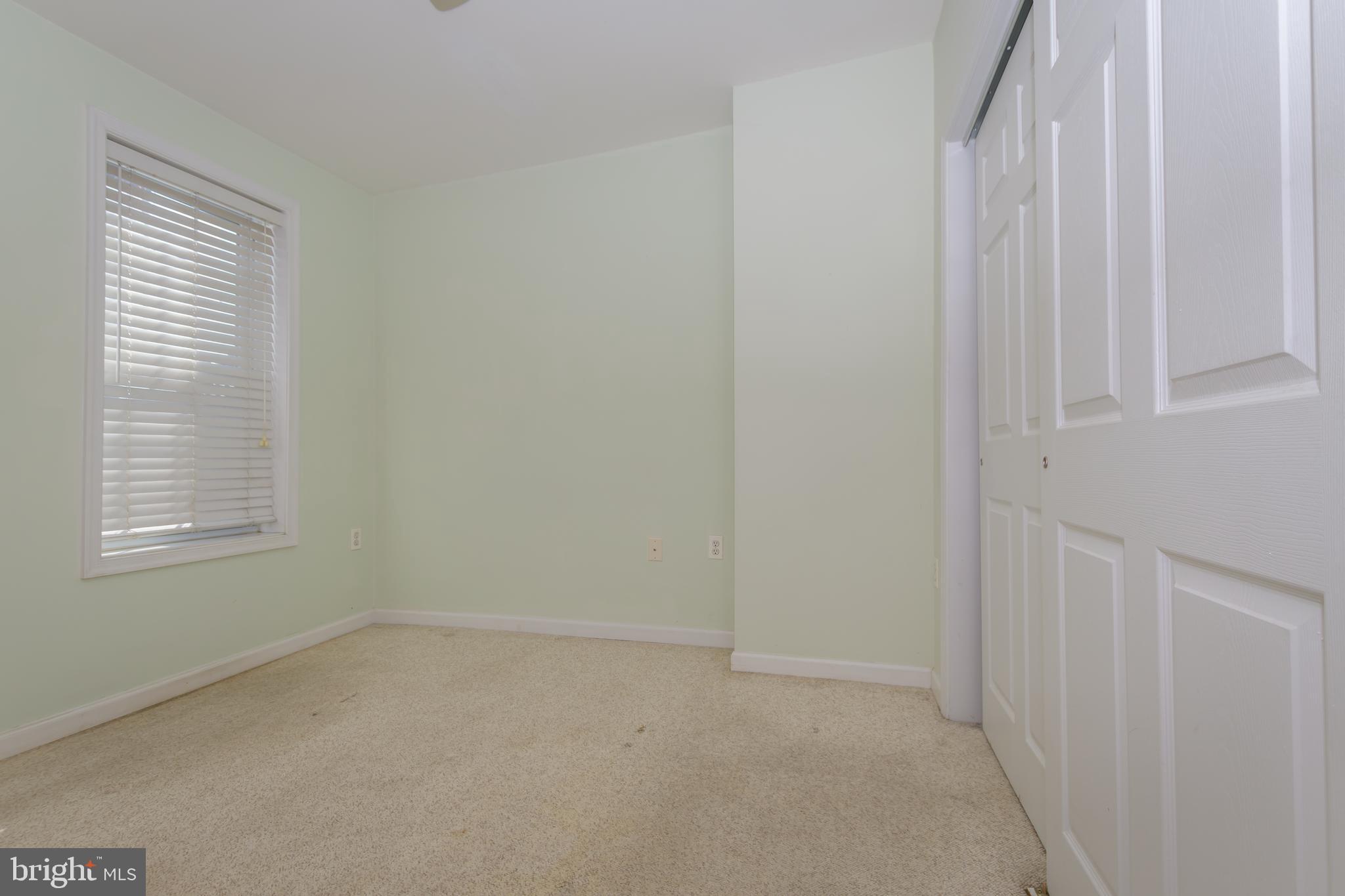 LOCUST POINT - Residential