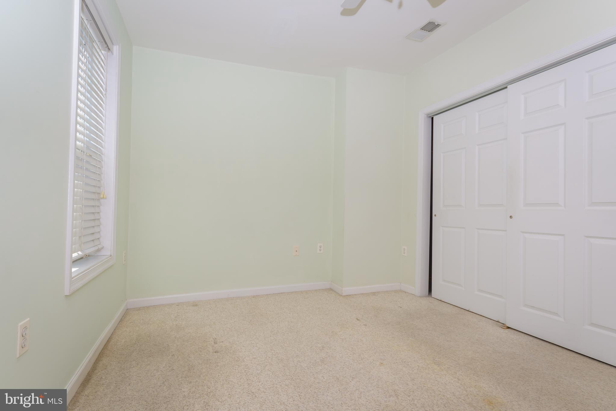 LOCUST POINT - Residential