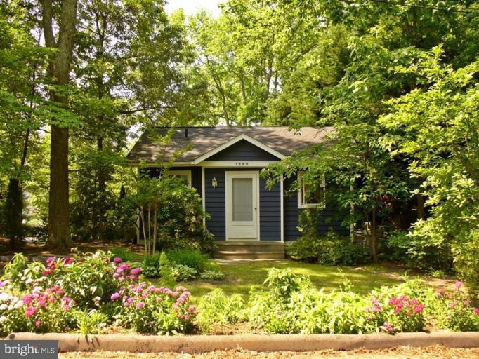 BAY HIGHLANDS - Residential