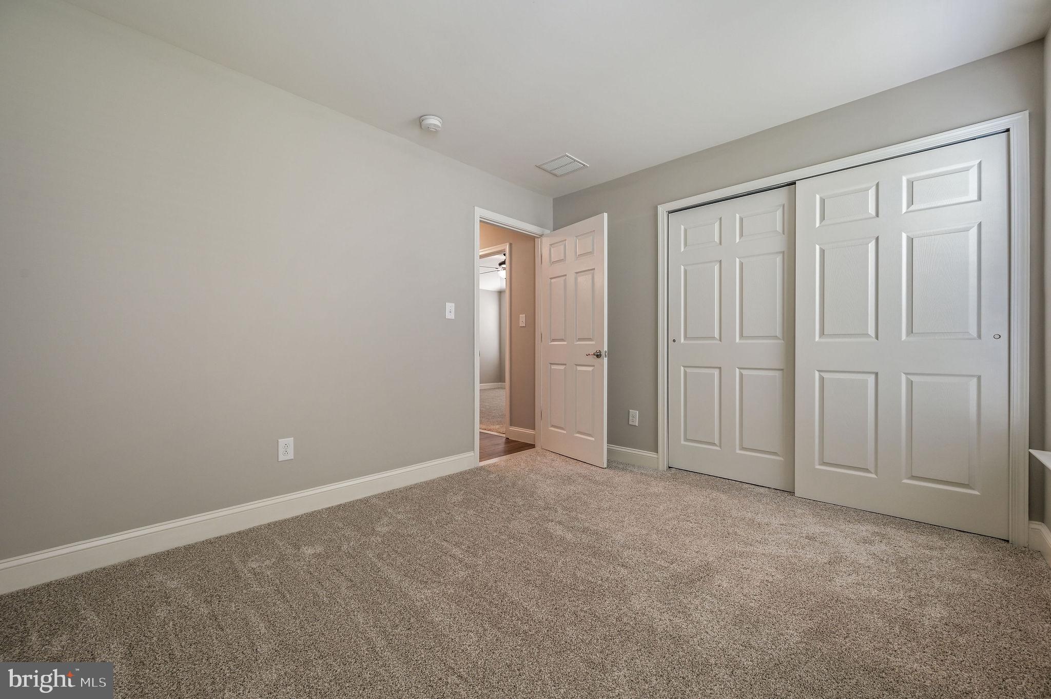 CHAMPIONS CLUB - Residential