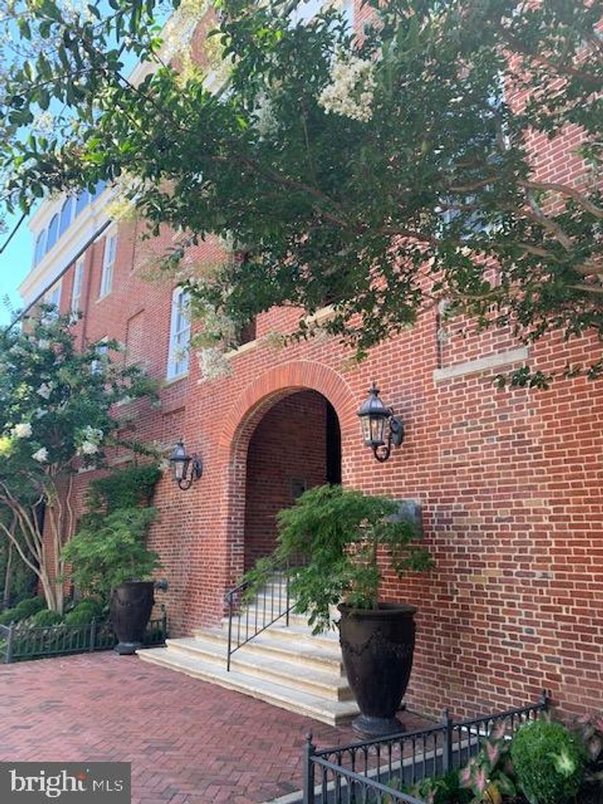 Striking 1 BR city apartment in coveted Green Steam Furniture Works condominium in the heart of the SE Quadrant w with sunny balcony & wood-burning fireplace. Beautiful open kitchen design with quartz counter tops.  Fully renovated in 2013.  Recessed lighting.  Living room wired for HD.  W/D in apt.  1 GARAGE parking space & extra storage bin.  Secure building.  $300 non-refundable move-in fee. Tenant pays electric. BEST LOCATION in Old Town!  Think Paris, New York, London -- such style!Tenant required to obtain renter's liability insurance.  Any additional occupant staying for more than 30 days must apply, be processed and be added to the lease.  No pets. No smoking. Preference is for an 18-month minimum lease. SHOWINGS now more easily arranged.