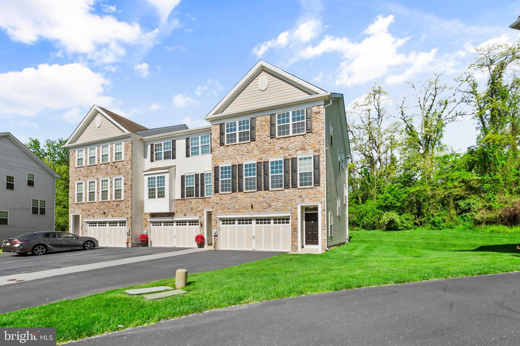 BIG OAK CROSSING - Residential