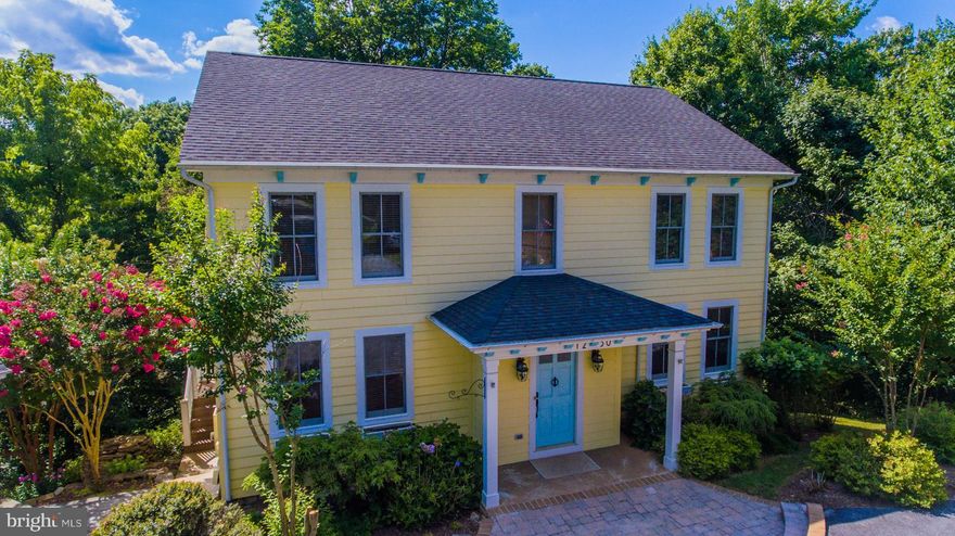 Historic Harpers Ferry boasts this wonderful home sitting on the end of a cul-de-sac backing to protected parkland. Privacy all around with great rear porches from walkout basement level and main level as well. A detached 2 car garage (rare for the town) also has a lower level bonus room. Make this your hobby room! Only 12 years new yet built to blend with history! Modern yet historic.