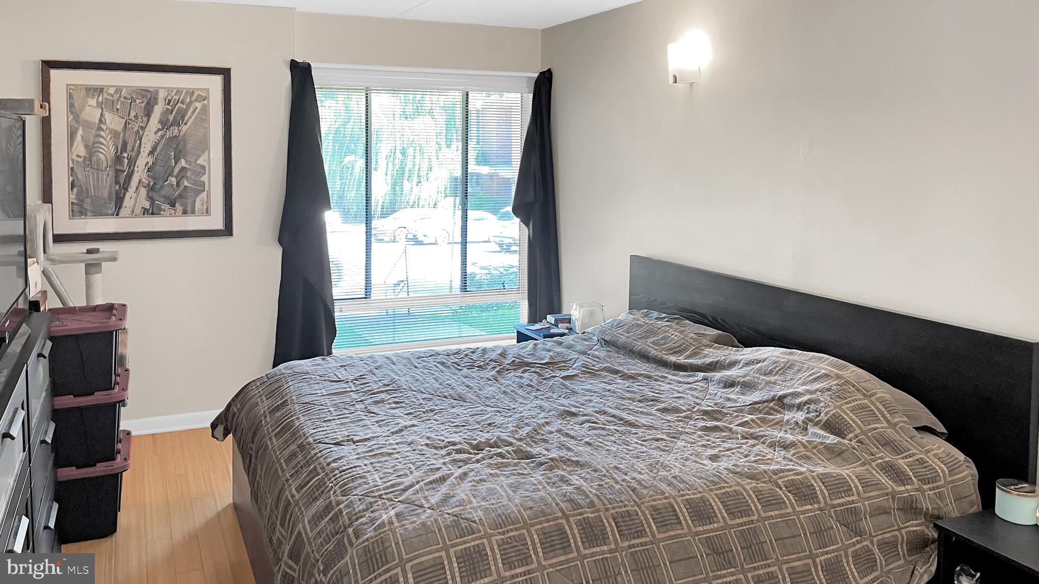 HUNTINGTON CLUB - Residential Lease