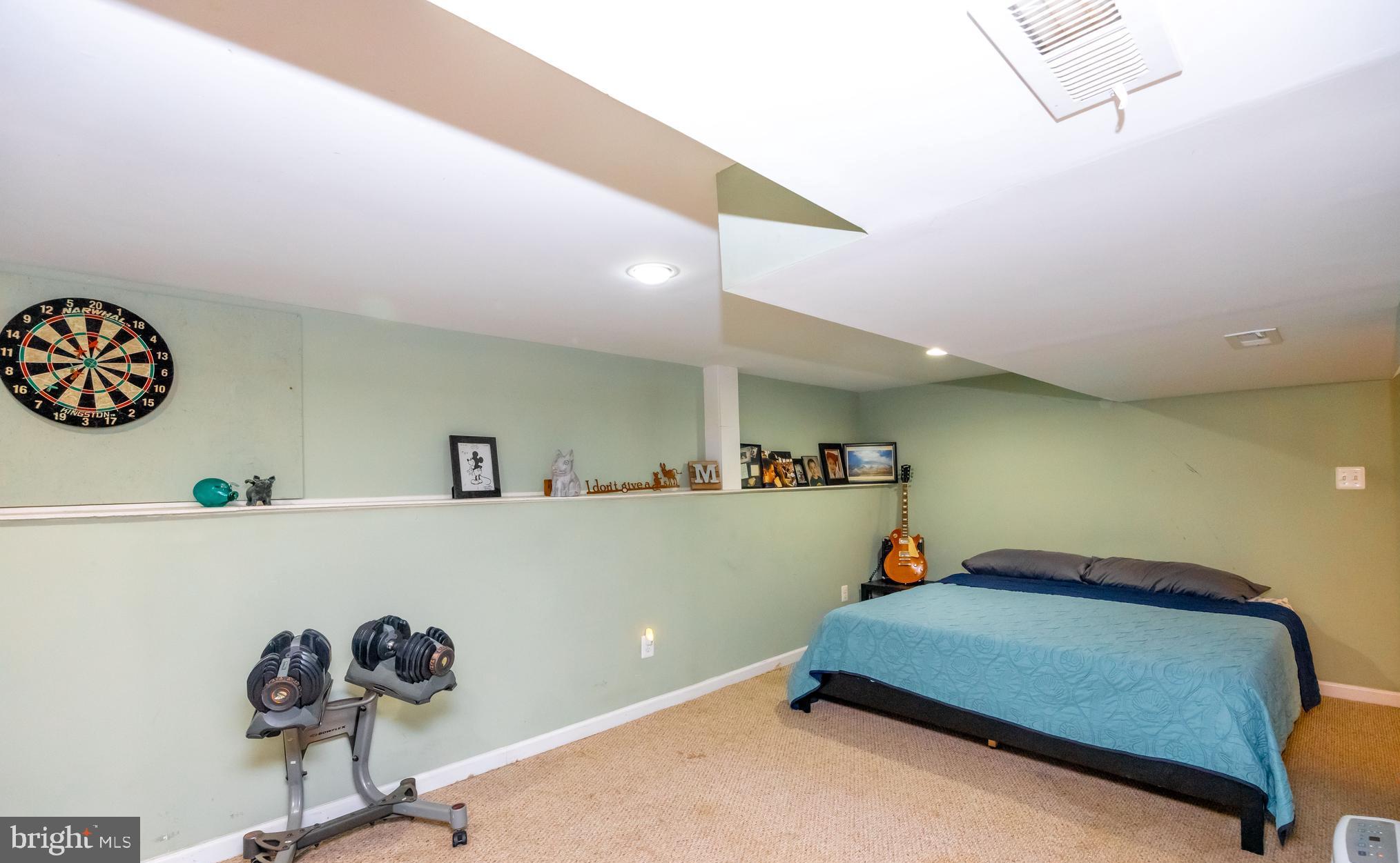 TOLLGATE - Residential