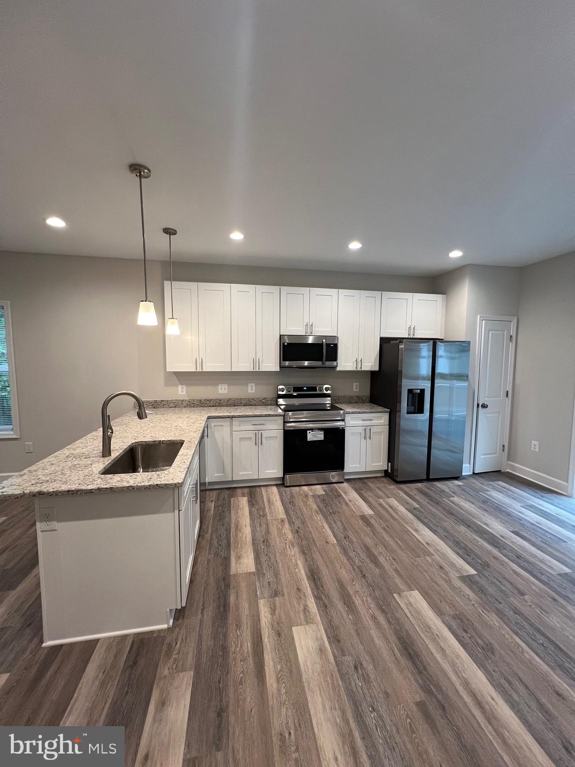 GLEBE HARBOR - Residential