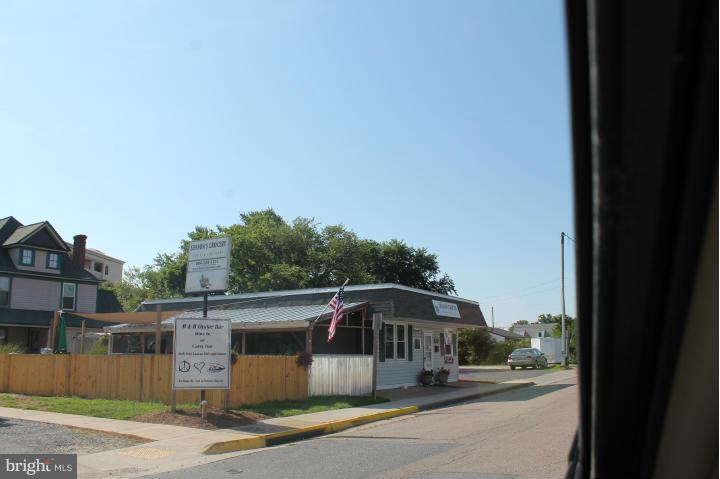 CLASSIC SHORES - Land