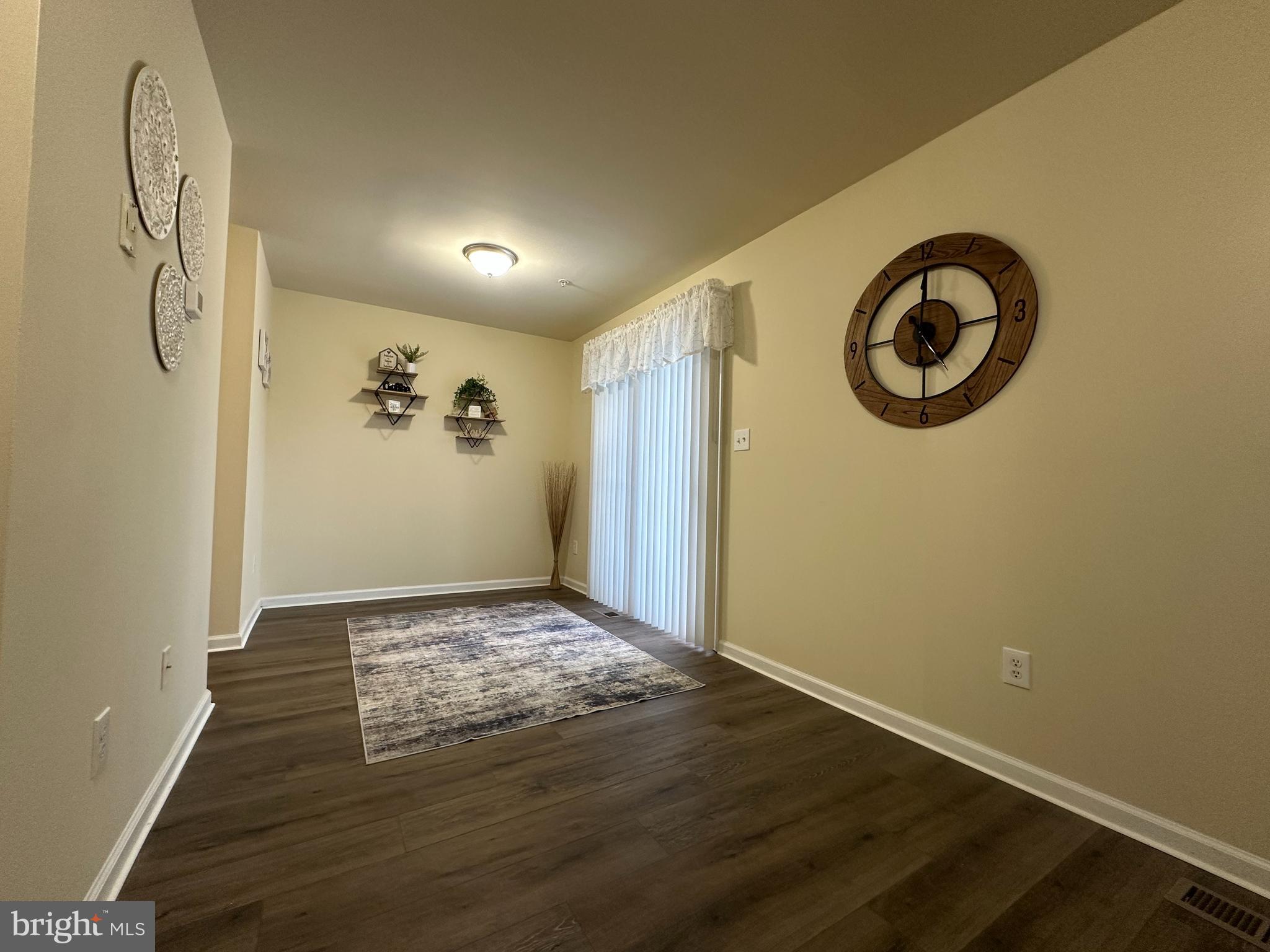 NORTH DEEN - Residential