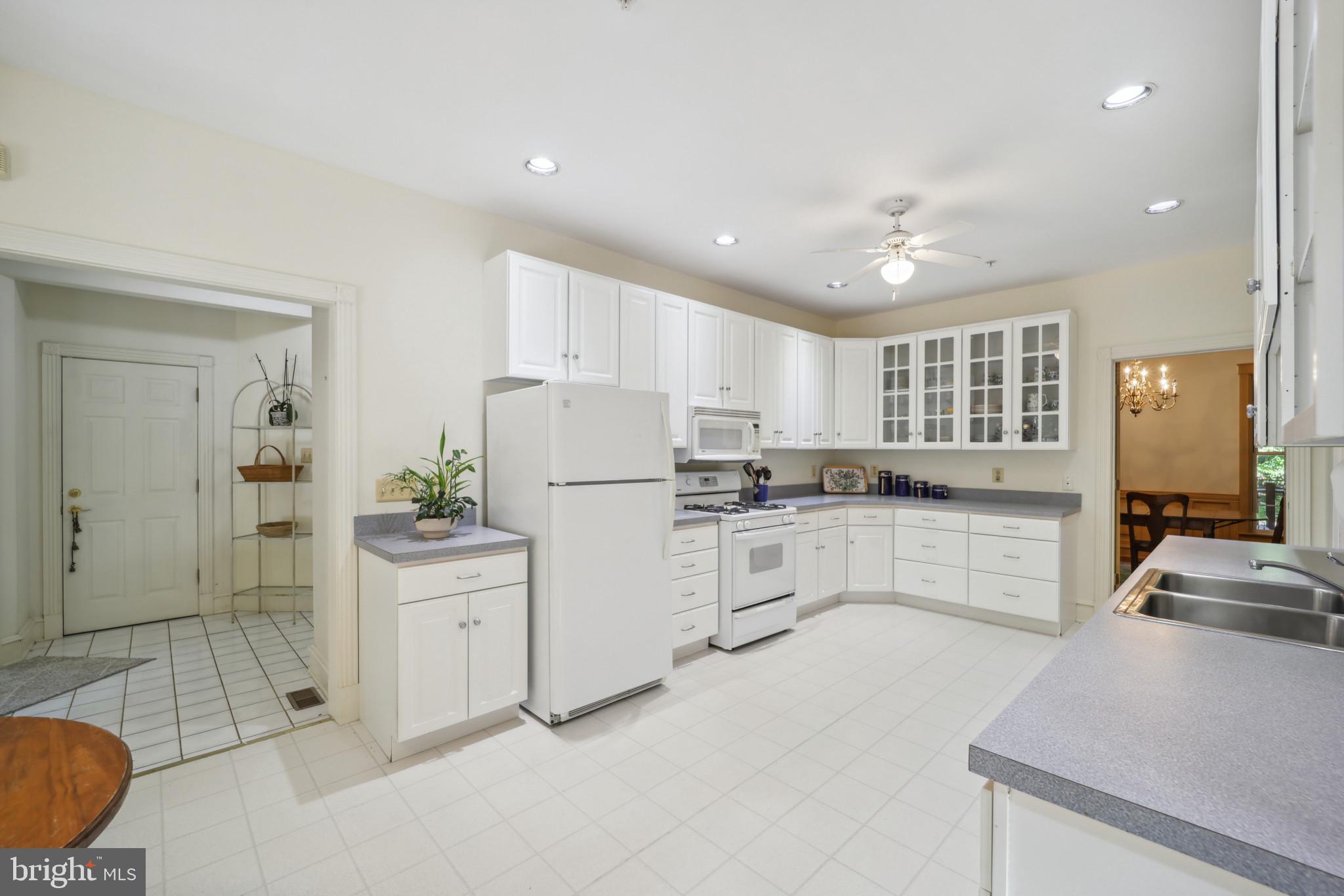 AUBURN ACREAGE - Residential