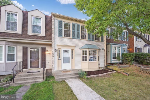 Townhouse For Rent - 12120 Stoneford Drive<br/> WOODBRIDGE, VA 22192