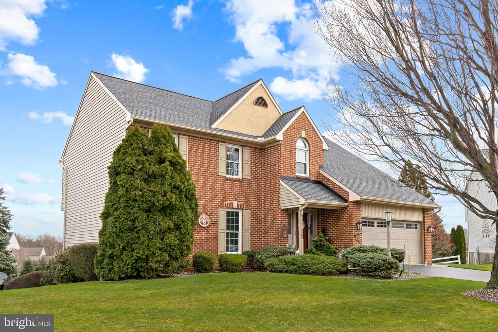 Photo of 335 TALBOT CIR, LANCASTER, PA 17603 (MLS # PALA2032652)