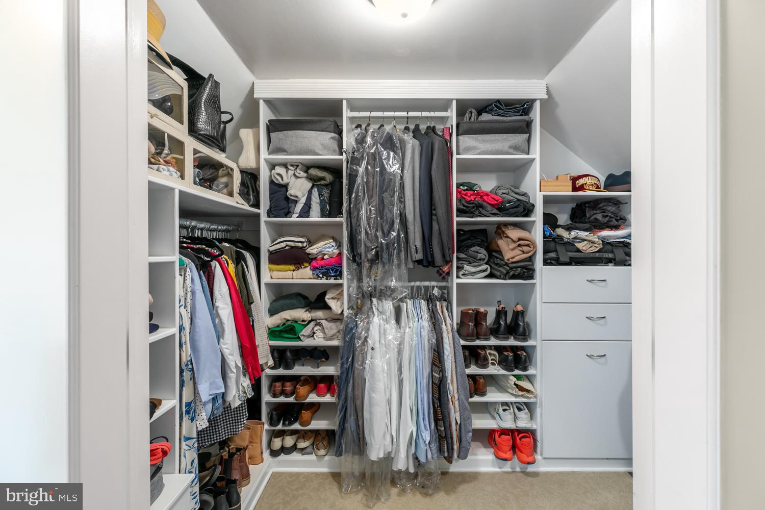 HILLBROOK FOREST - Residential