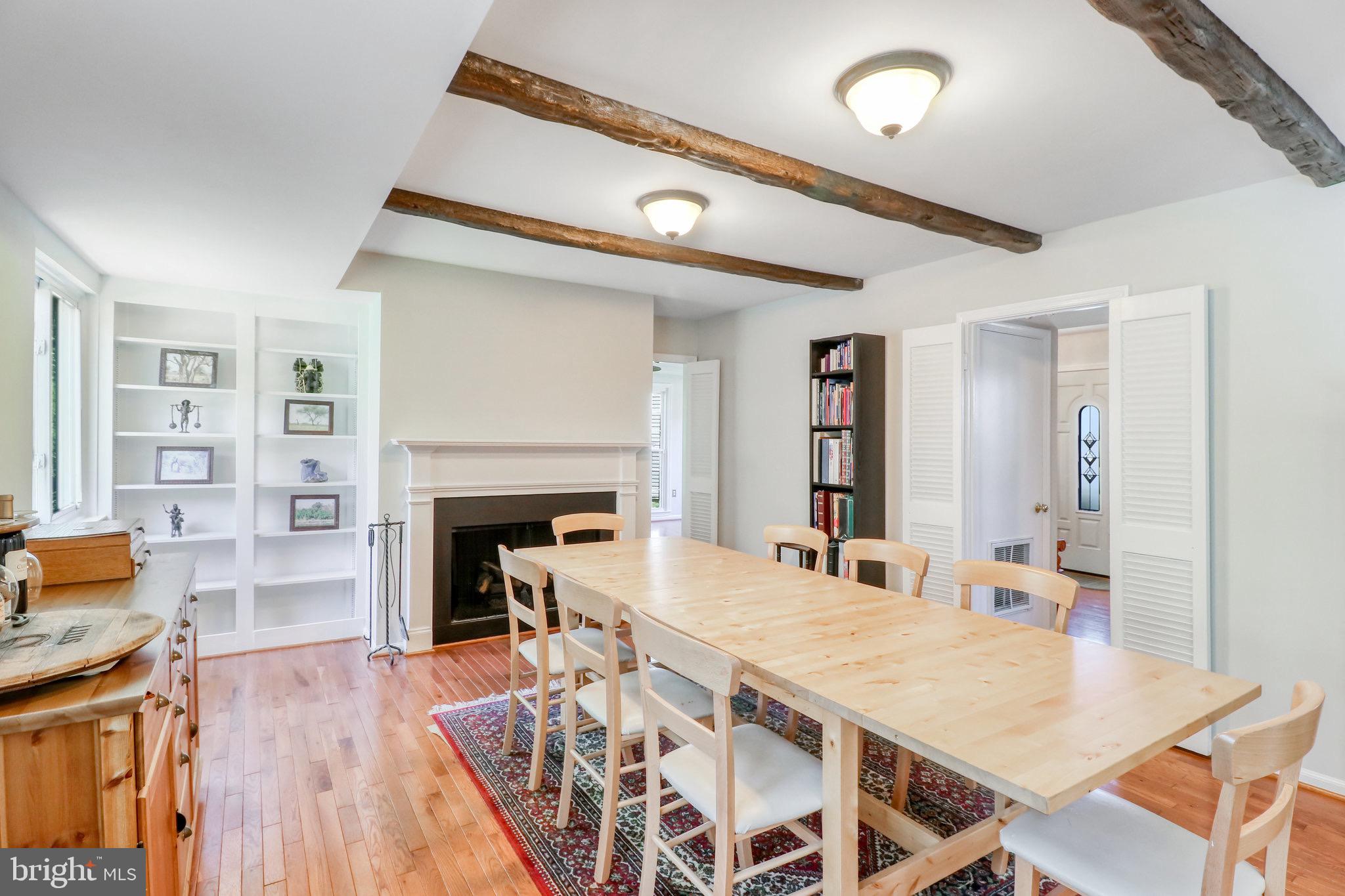 BENT TREE - Residential