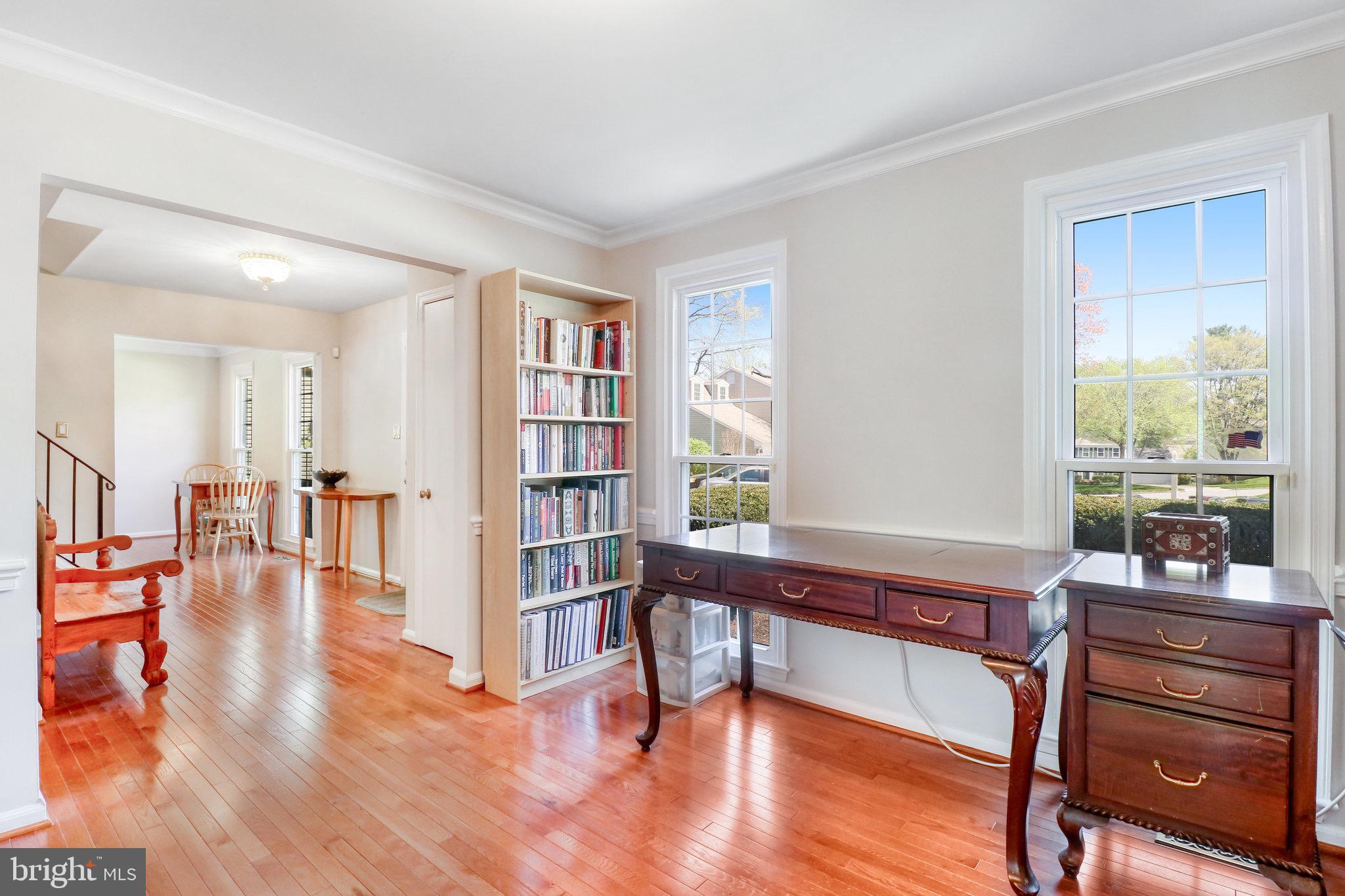 BENT TREE - Residential