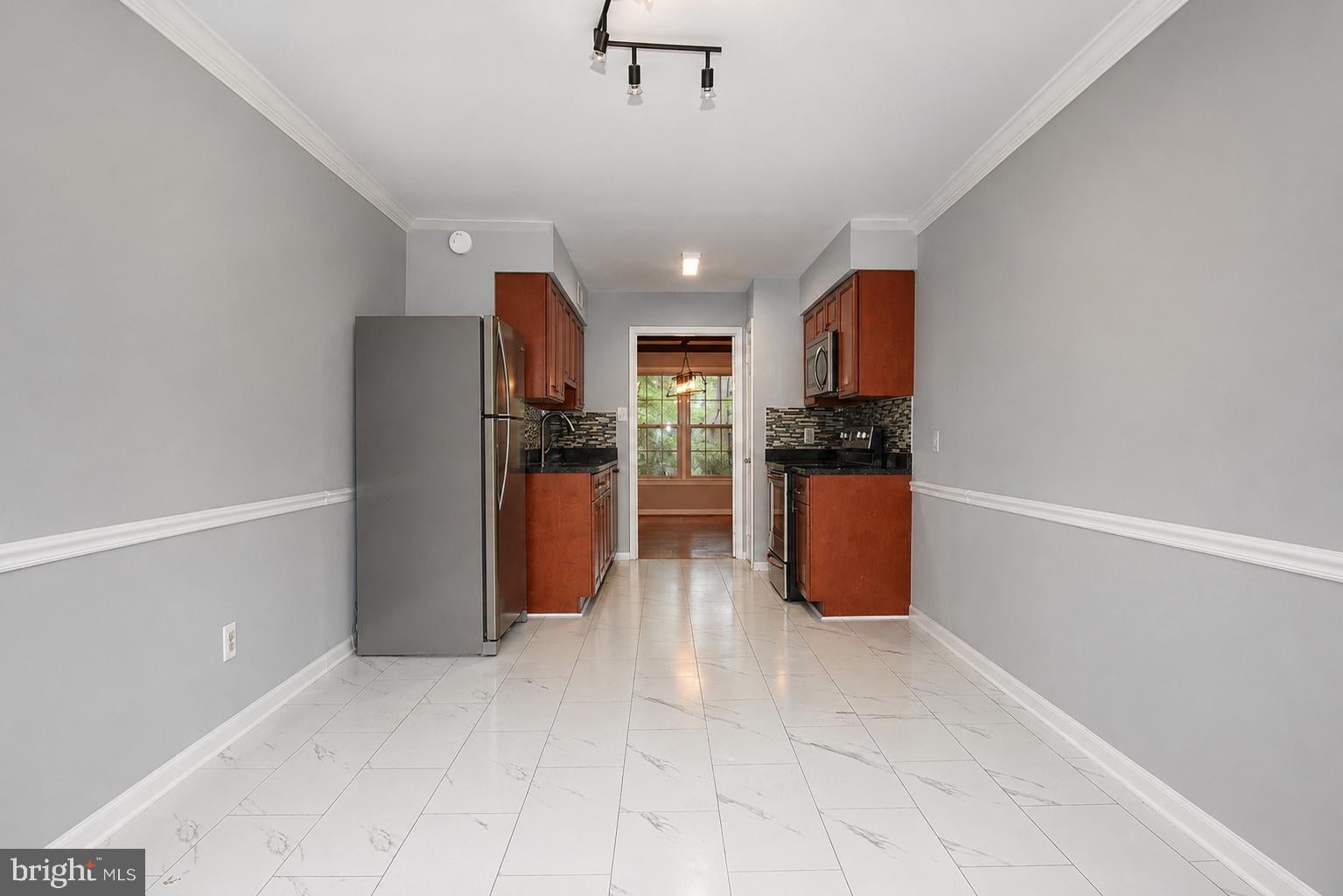 6611 ROSECROFT PLACE