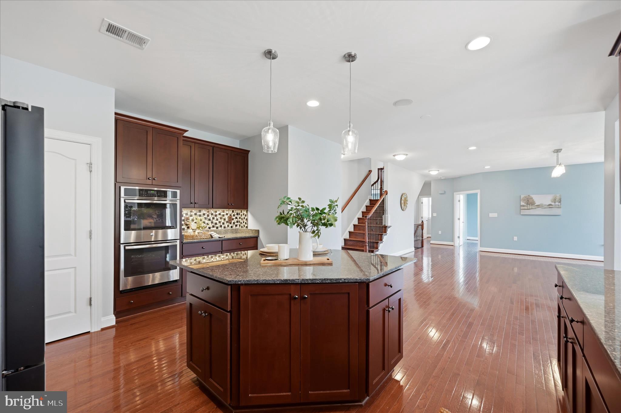 THE POINT - Residential