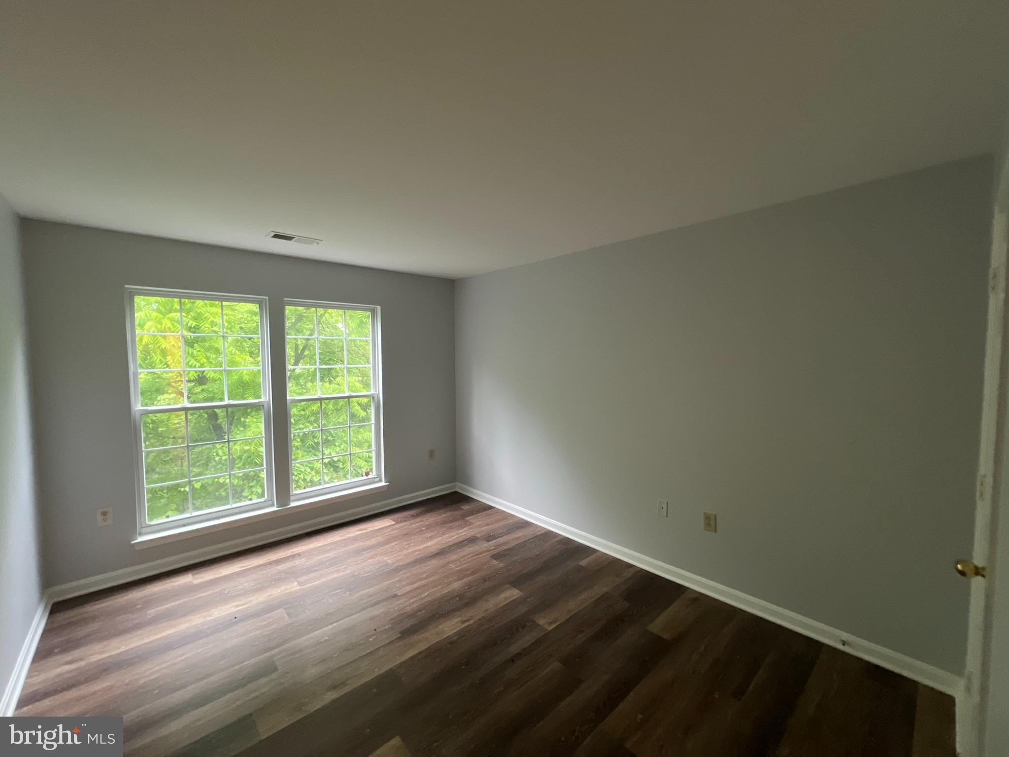 SILVERBROOK WOOD - Residential Lease