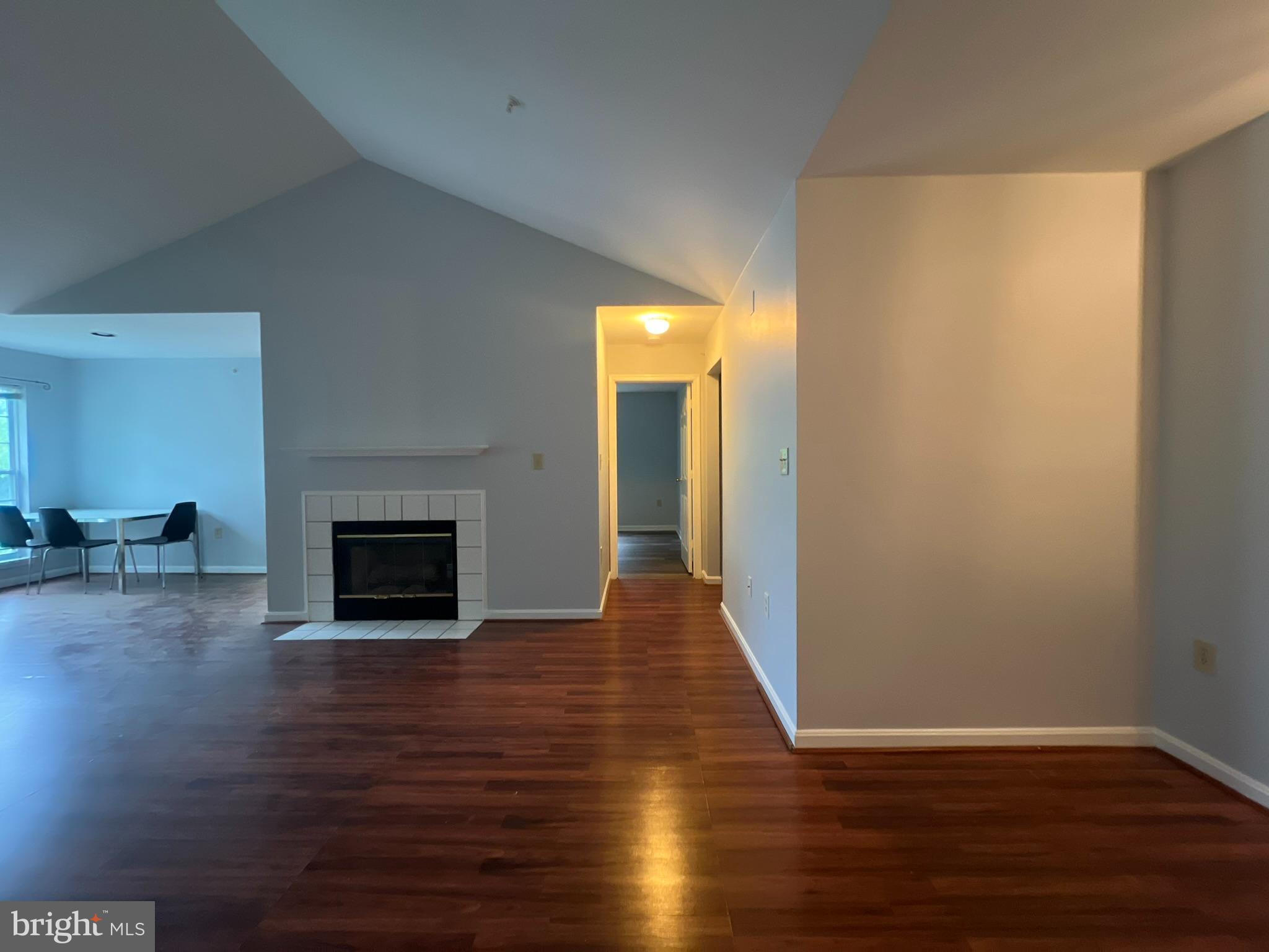 SILVERBROOK WOOD - Residential Lease