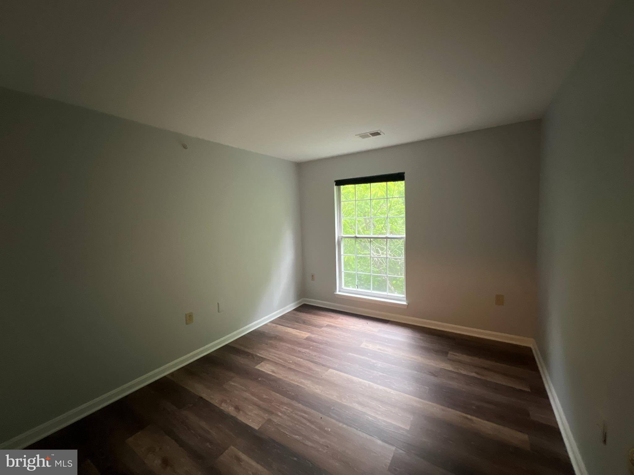 SILVERBROOK WOOD - Residential Lease