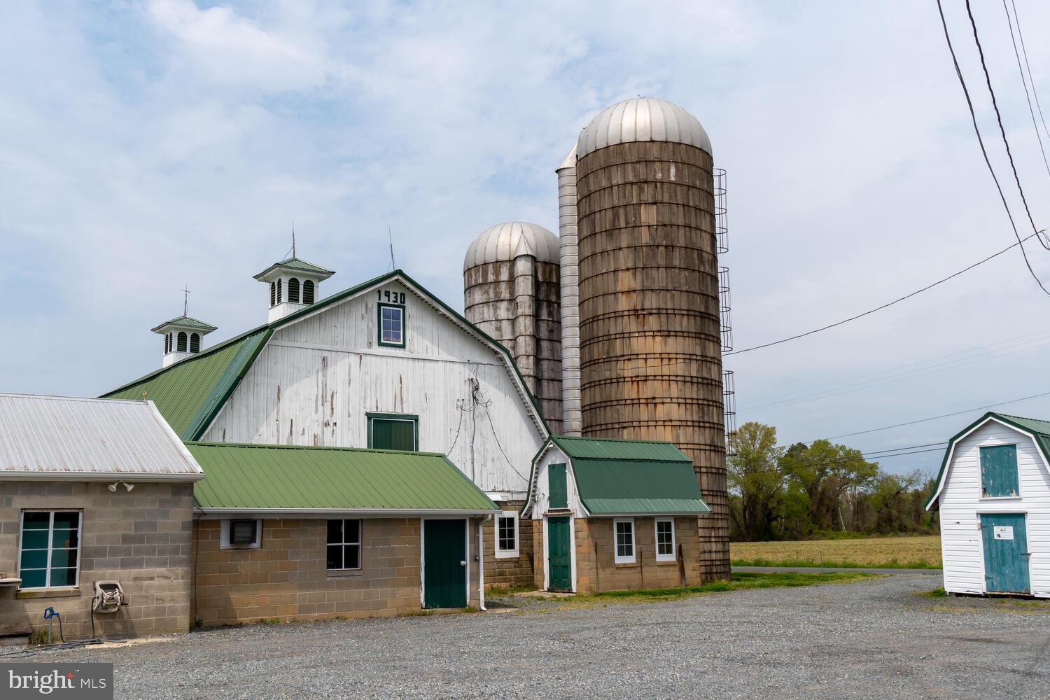 EASTON - Residential