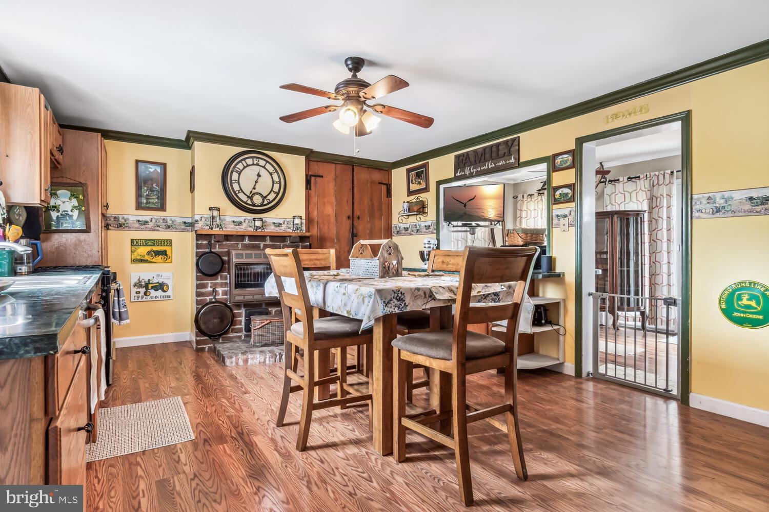 EASTON - Residential