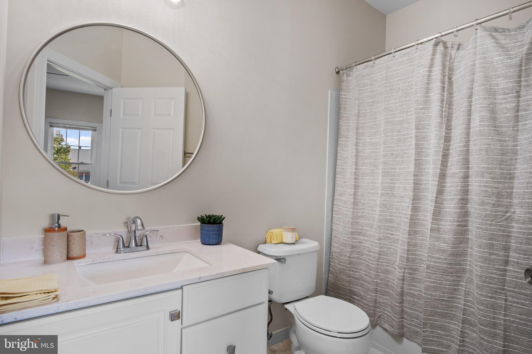 CARR AT CEDAR LAKES - Residential